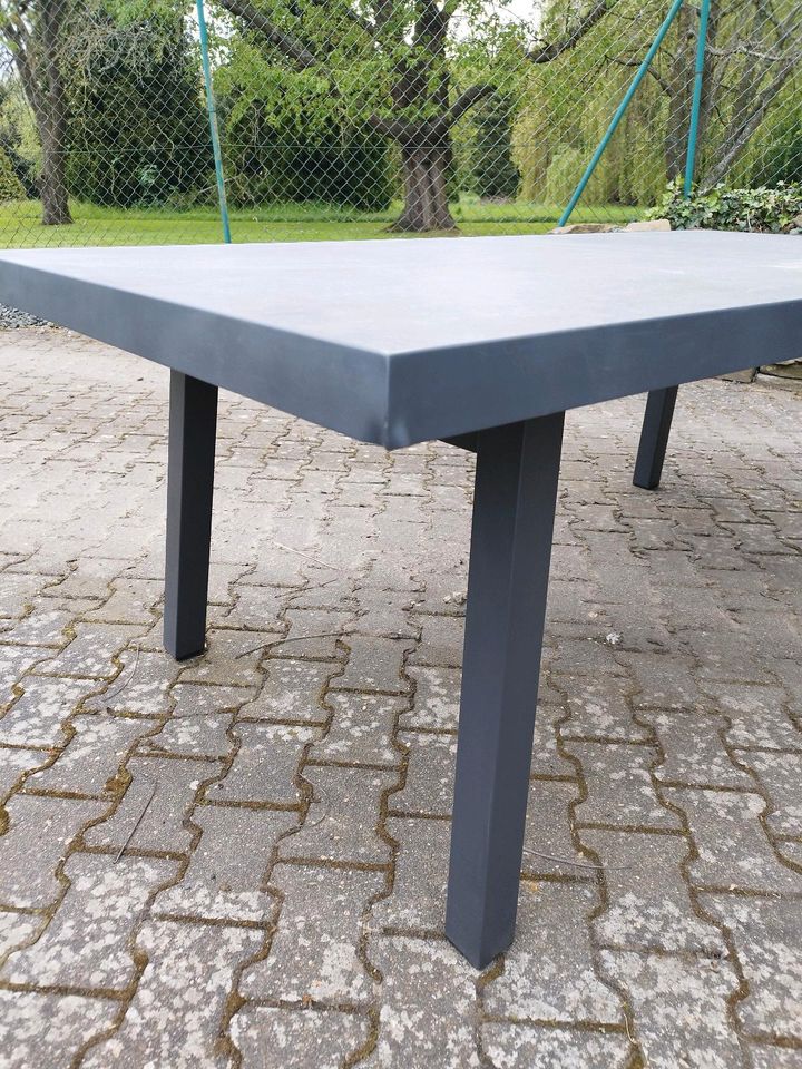 Gartentisch Tisch Esstisch Terrasse Anthrazit Aluminium in Hürth