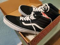 Vans Schuhe Neu  Suede Canvas Schwarz Weiß Gr.47 Niedersachsen - Braunschweig Vorschau