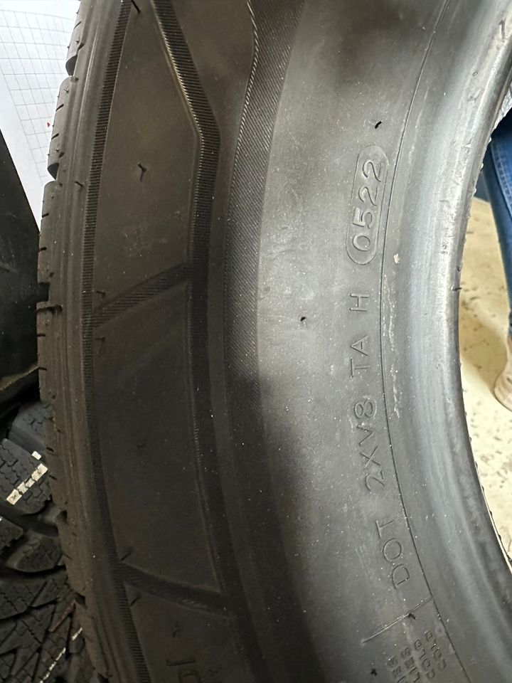 Hankook 235/65R16C 115/113R in Bad Sulza