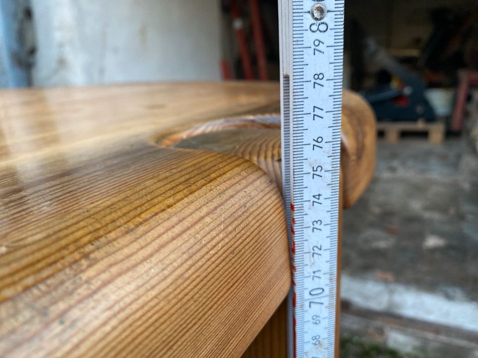 Massivholz Tisch Esszimmertisch Kiefernholz 2 x 1 m in Nümbrecht