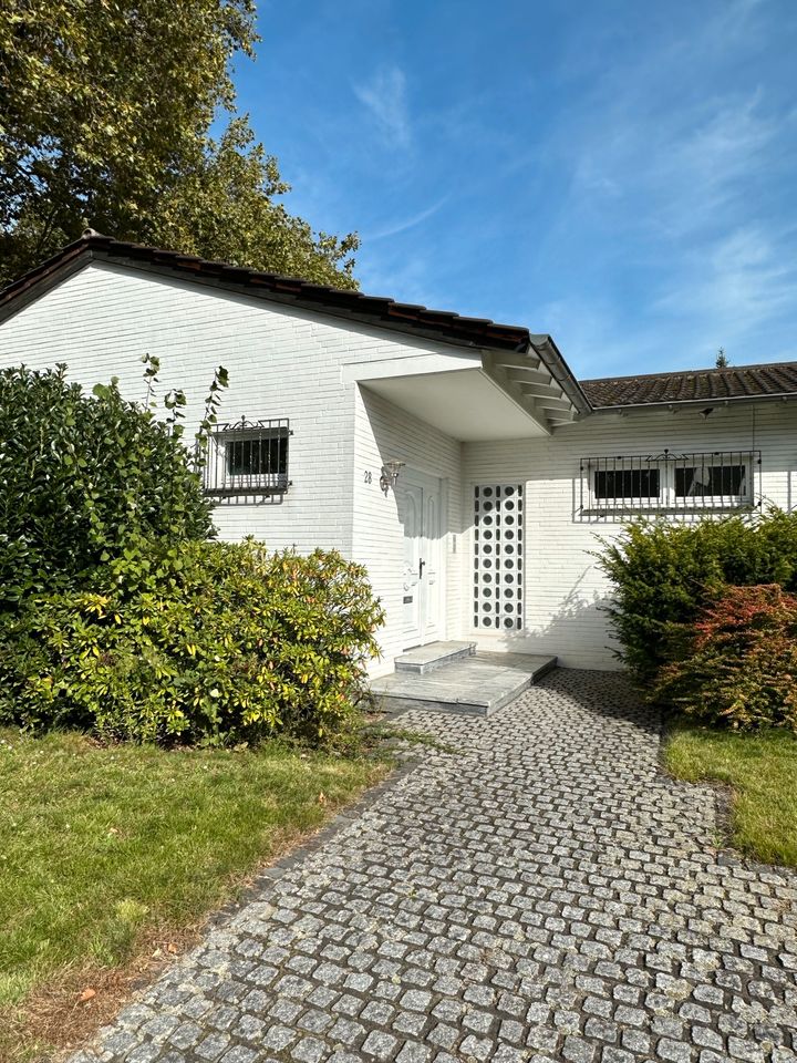 Winkelbungalow in top Lage von Mönchengladbach zu verkaufen in Mönchengladbach