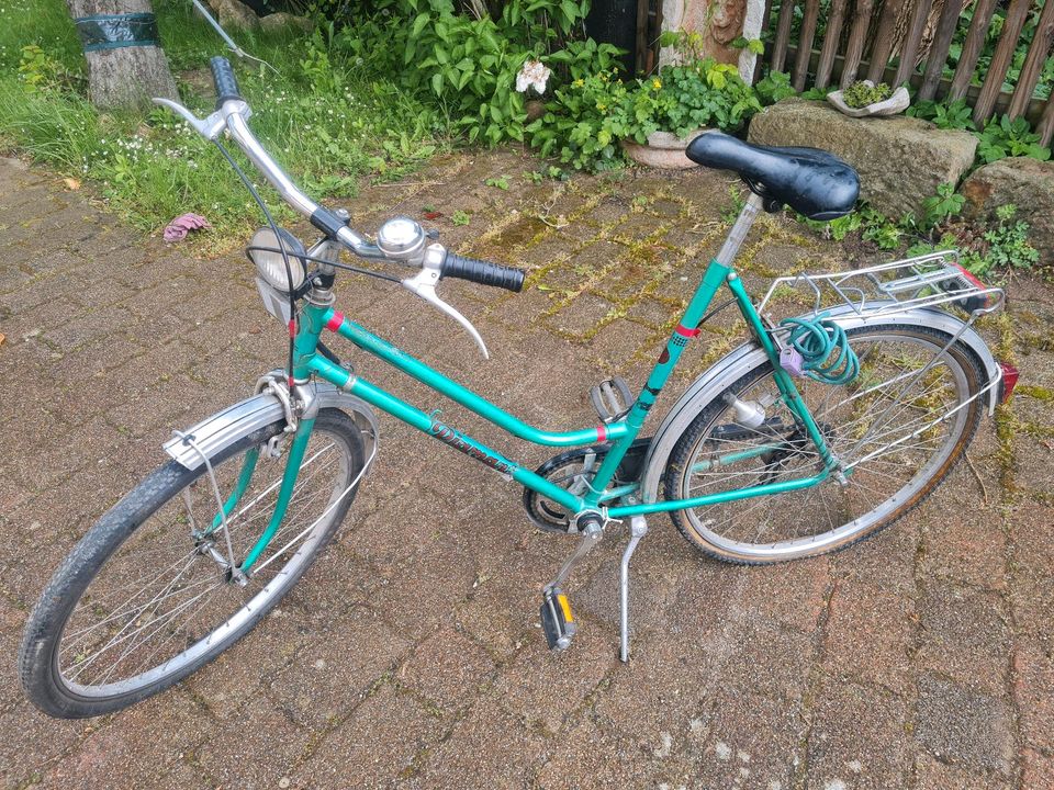 Diamand Damenfahrrad - Originalzustand DDR - fahrbereit - grün in Dresden