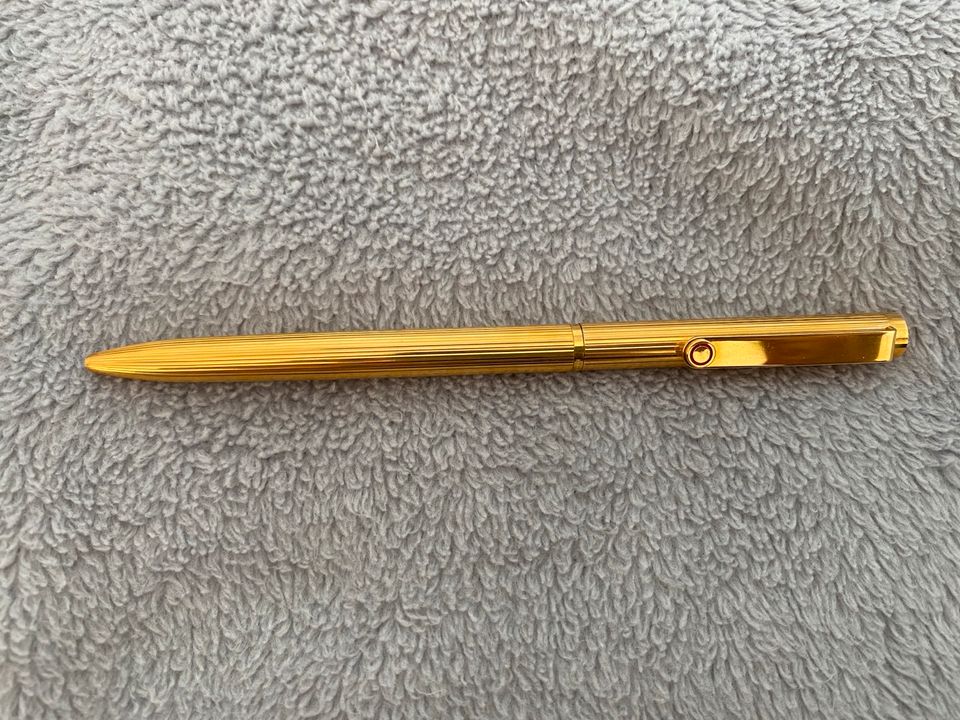 Goldener Rotring Kugelschreiber in Hamburg