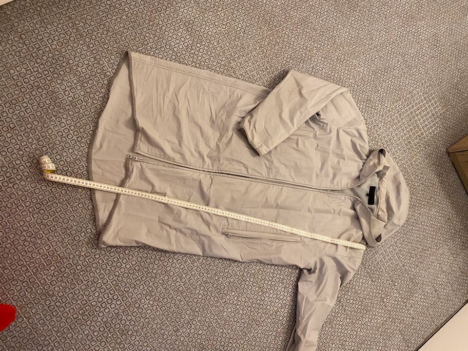 H&M Sports vintage Mantel Parka Gr.L grau in München