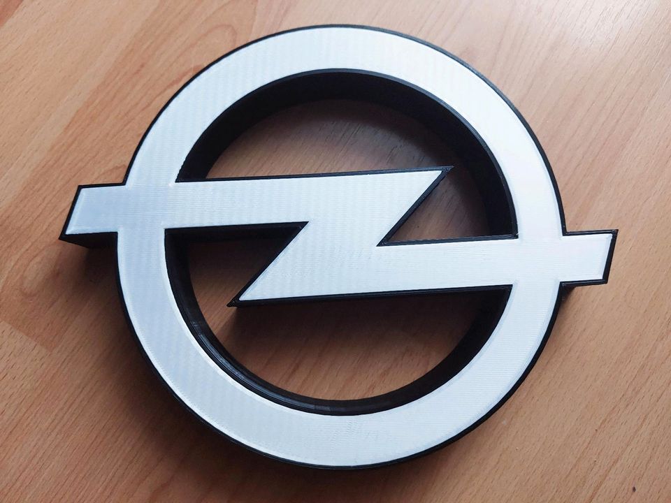 Opel Logo Emblem Carbon Deko LED in Ratingen