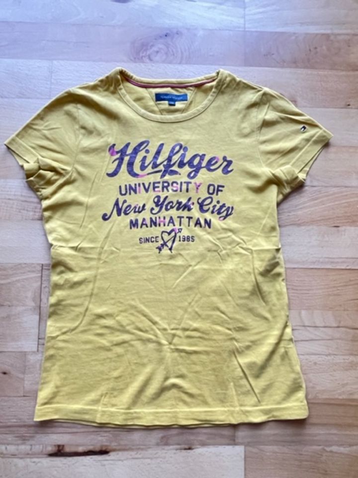 T-Shirt Gr. 140 Tommy Hilfiger neu in Düsseldorf