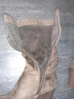 Stiefel Keilabsatz Gr. 38 neu ungetragen Sachsen - Königswartha Vorschau