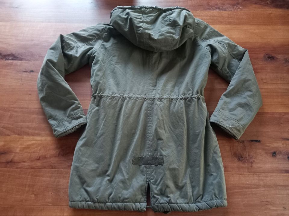 Größe S 164 Jacke Mantel Parka mit Fell oliv khaki Winterjacke in Stuttgart