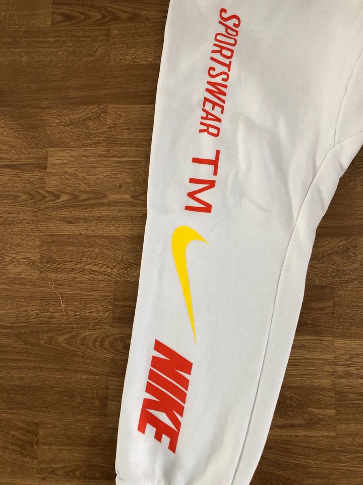 NIKE JOGGINGHOSE pants Gr. XXL in Erlensee