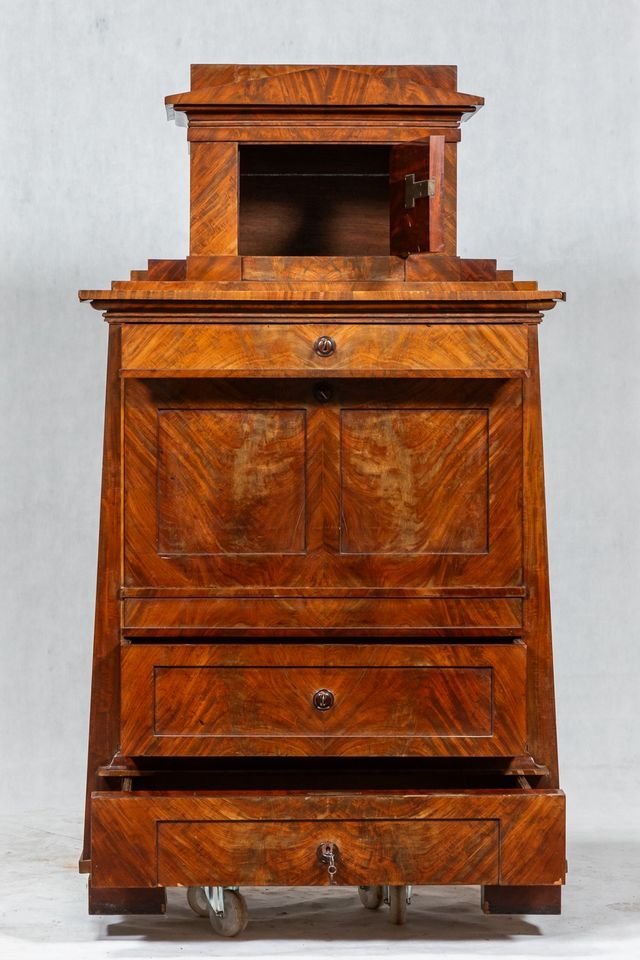 Konischer Biedermeier Sekretär um 1840 in Stahnsdorf