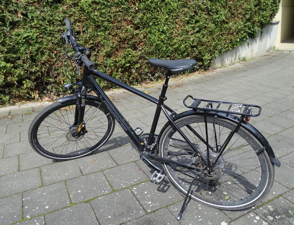 Herrenfahrrad Superior STK 700,Stadt/Trekkingrad,schwarz,28 Zoll in Nürnberg (Mittelfr)