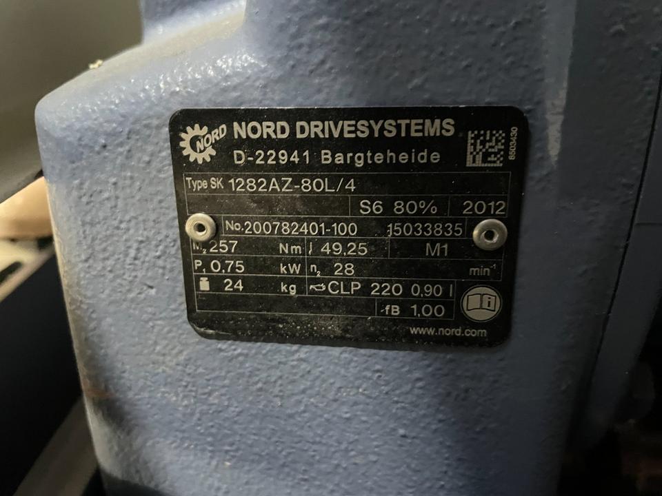 Kantenstreifenmaschine Kantenanleimmaschine Hebrock AKV 3006 DK in Kleve
