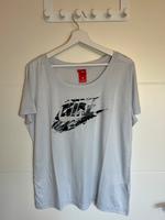 Nike T-Shirt - 2x getragen Schleswig-Holstein - Gettorf Vorschau
