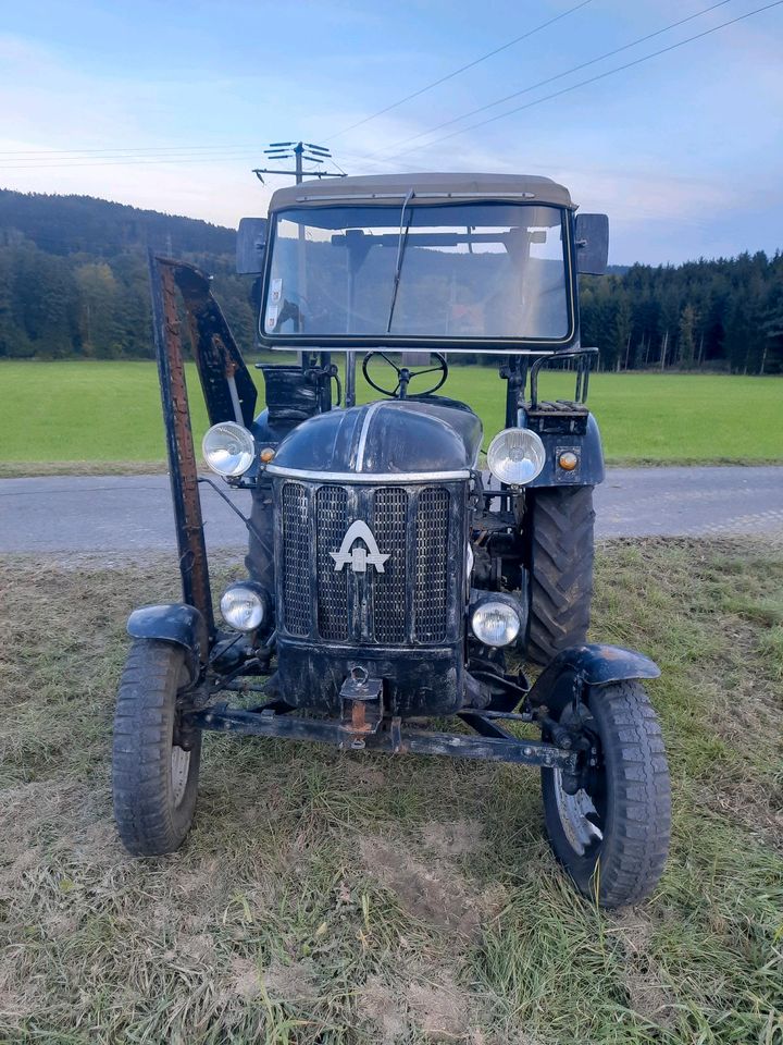 Hanomag R 324 S Schlepper Traktor Oldtimer kein Fendt Deutz  IHC in Immenreuth