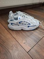 Adidas Sneaker Ozmillen 39,5 Hessen - Bad Endbach Vorschau