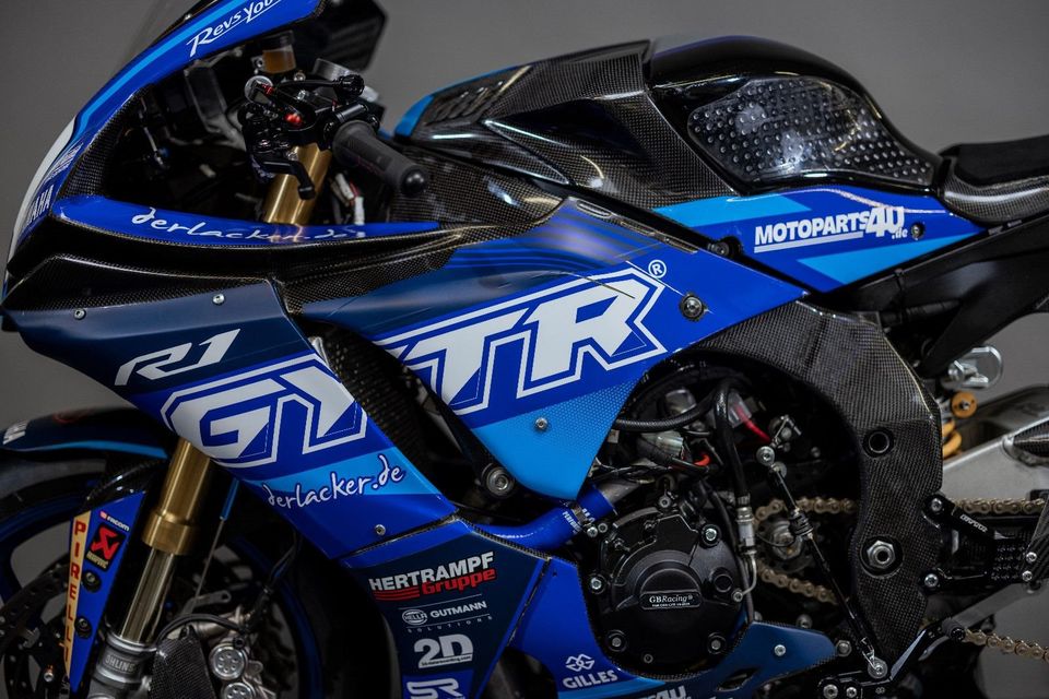 Yamaha R1 M - Superbike by Hertrampf Racing  /  TOP Ausstattung ! in Ahlde