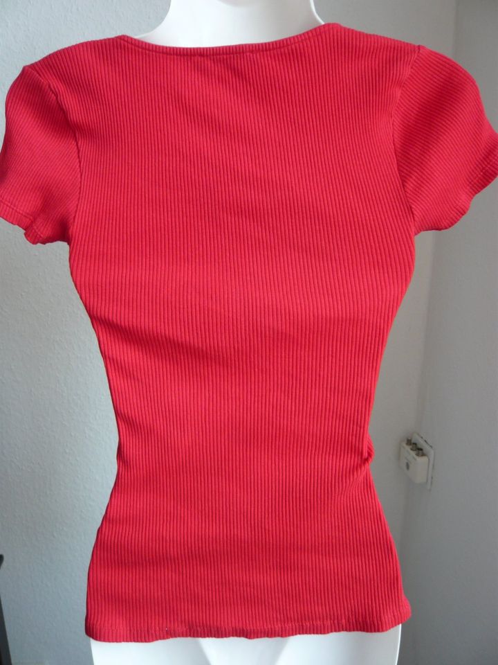 wie neu FB Sister Shirt rot Rippenoptik Reißverschluss XS-S 34 in Düsseldorf