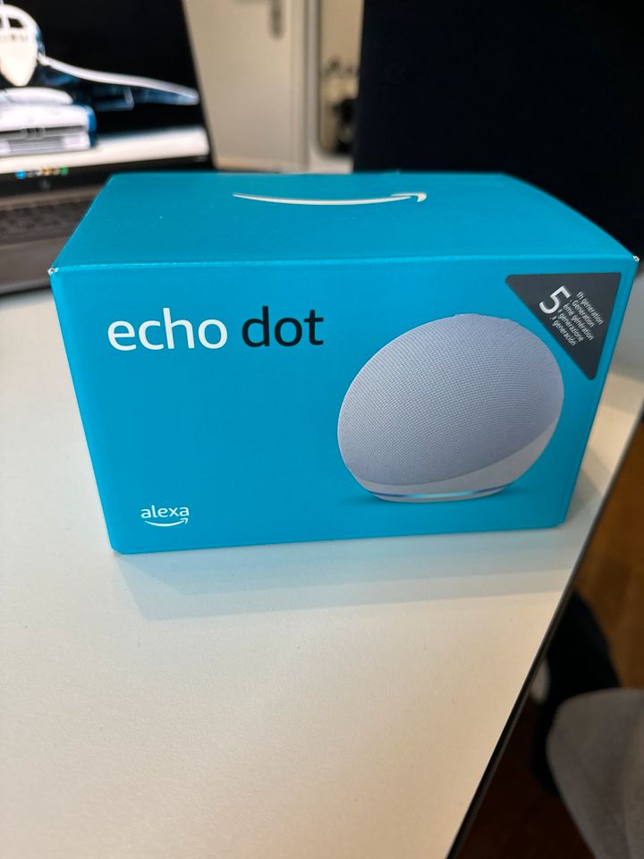 Alexa Echo Dot 5. Generation Weiß - neu & ungeöffnet in München