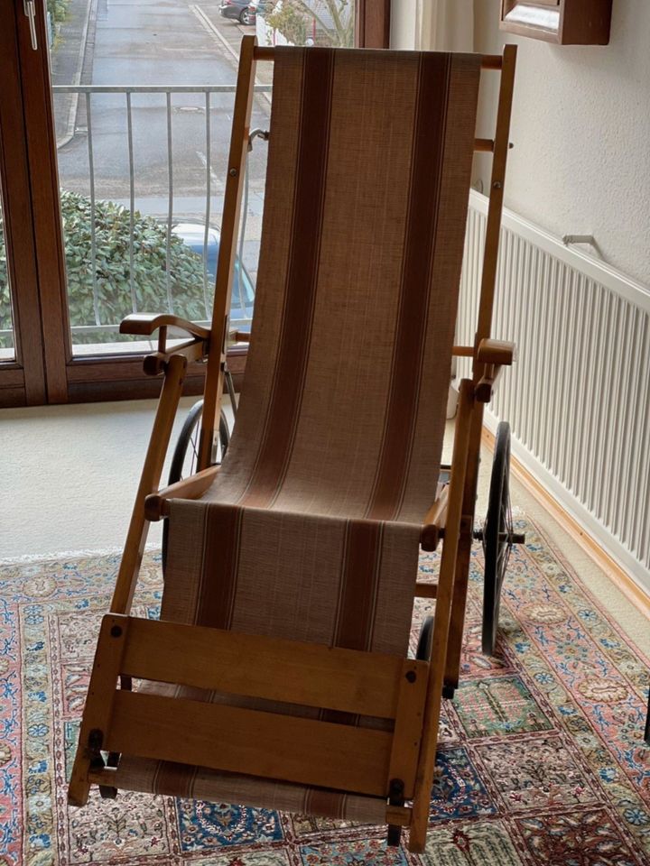 Rollstuhl / Krankenstuhl / Deckchair ca. 1900 in Sandhausen