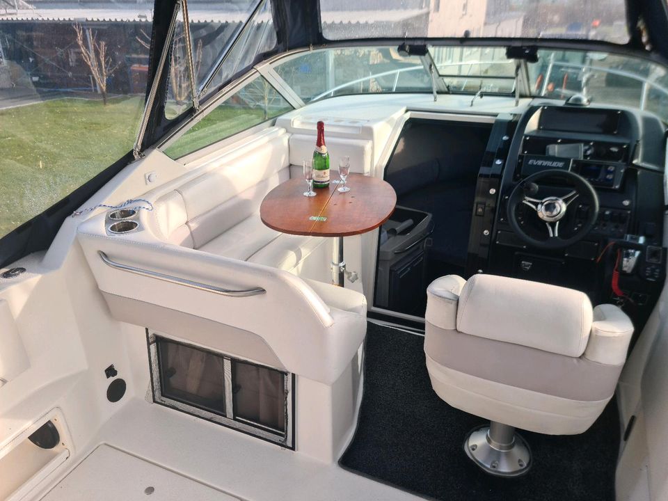 Chaparral 26 Signature AUSSENBORDER  Familienboot  Spassboot in Einbeck