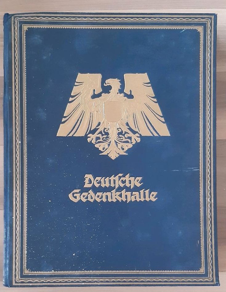 Deutsche Gedenkhalle Buch antik Geschichte historisch in Berlin
