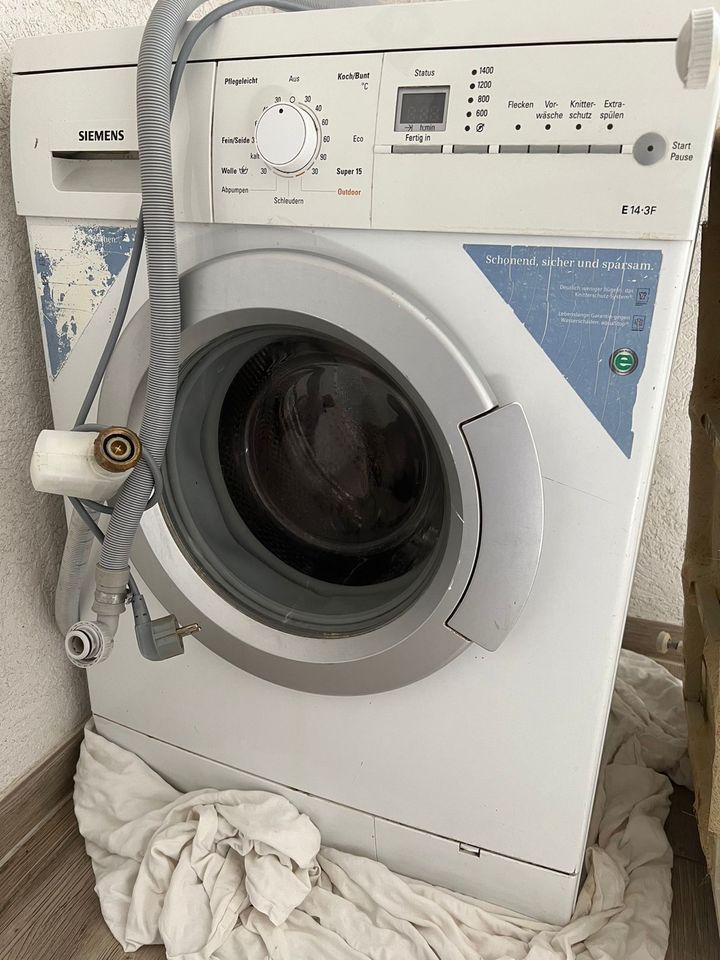 Siemens Waschmaschine mit Wackelkontakt in Essen