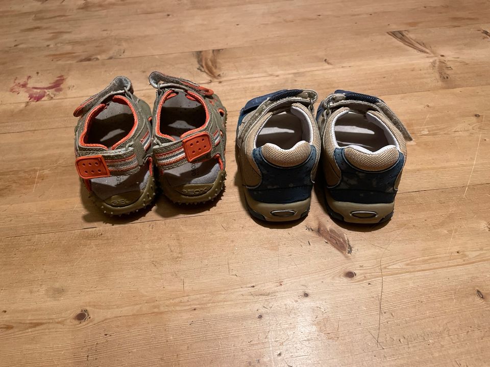 Sandalen, 24, 2 Paar in Dresden