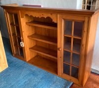 Retro Vitrine aus Holz zu verkaufen Nordrhein-Westfalen - Mülheim (Ruhr) Vorschau