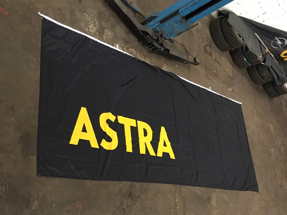 Opel Astra Fahne Flagge Banner (385x150cm) in Iserlohn