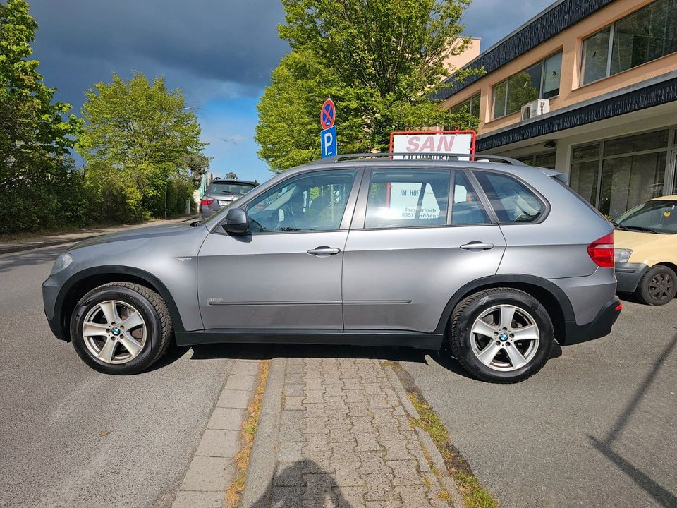 BMW X5 3.0d Panorama 7 Sitzer ,Rechtslenker in deuts in Rodenbach