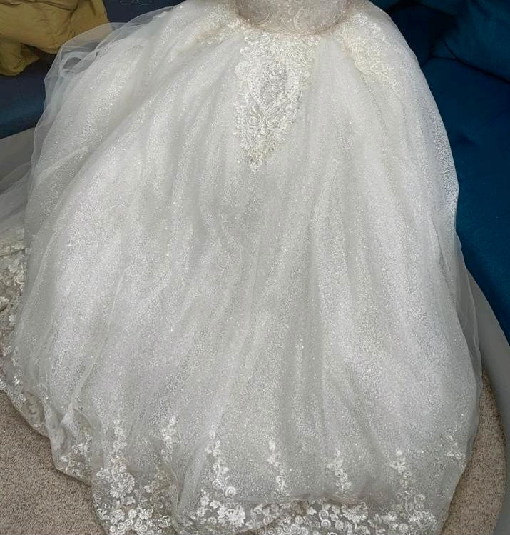 Wunderschönes Prinzessinnenkleid - Hochzeitskleid / Brautkleid in Thedinghausen