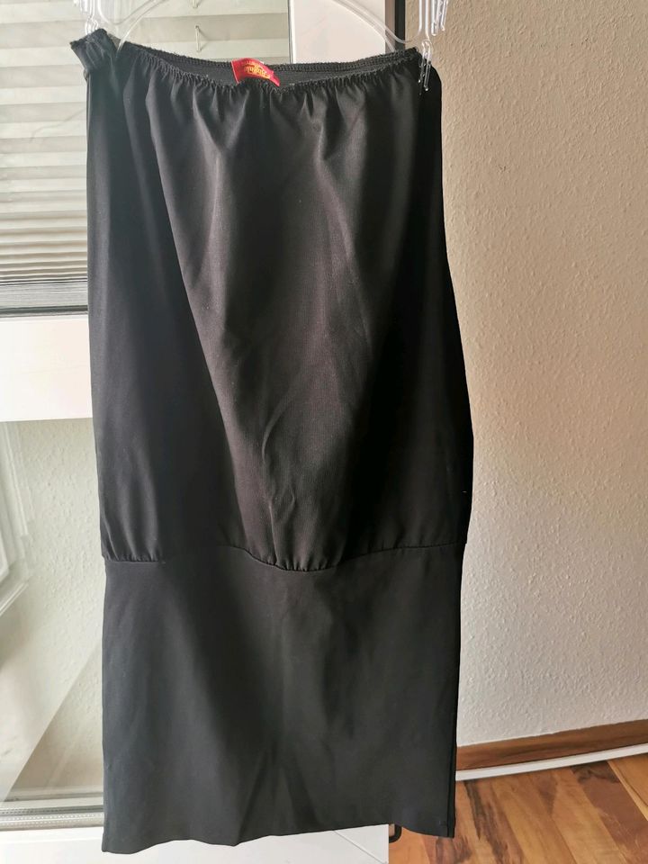 Buffalo Kleid Gr. 36 Damen schwarz trägerlos in Arnstadt