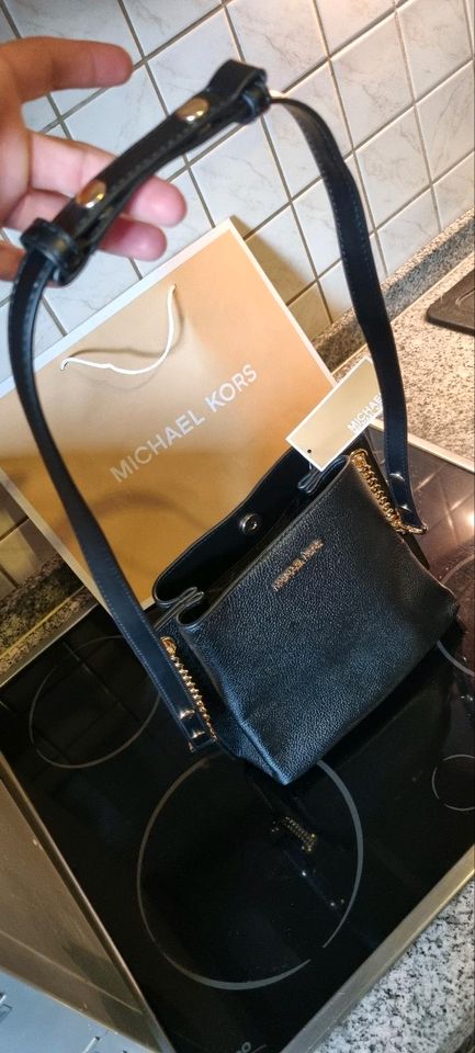 Michael Kors Handtasche in Wuppertal