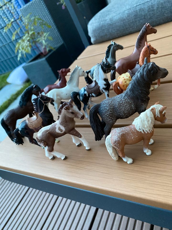 Schleich Tiere ( kleine Pferde ) in Darmstadt