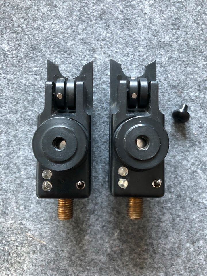 2x Steve Neville Bite Indicator Bissanzeiger original in Bad Hersfeld