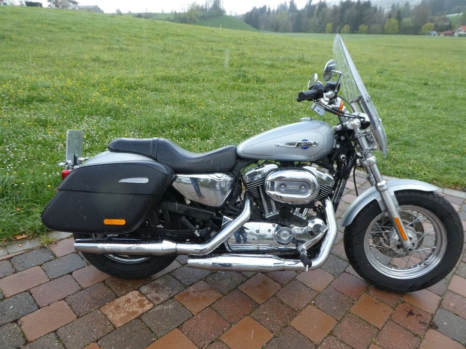 Harley-Davidson Sportster XL 1200C Custom XL2 in Sulzberg