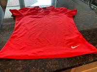 Nike Sport Shirt rot Gr. L Hessen - Kelkheim Vorschau