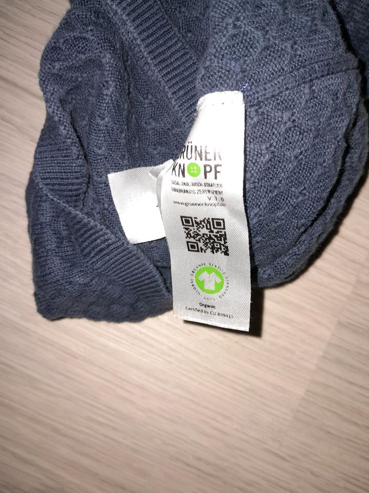 Dünne Strickjacke baby gr, 62/68 grüner knopf , tcm bio in Göttingen