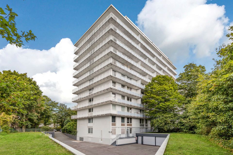 Lichtdurchflutete Wohnung mit großer Loggia und effiziente Raumaufteilung im Herzen von Golzheim in Düsseldorf