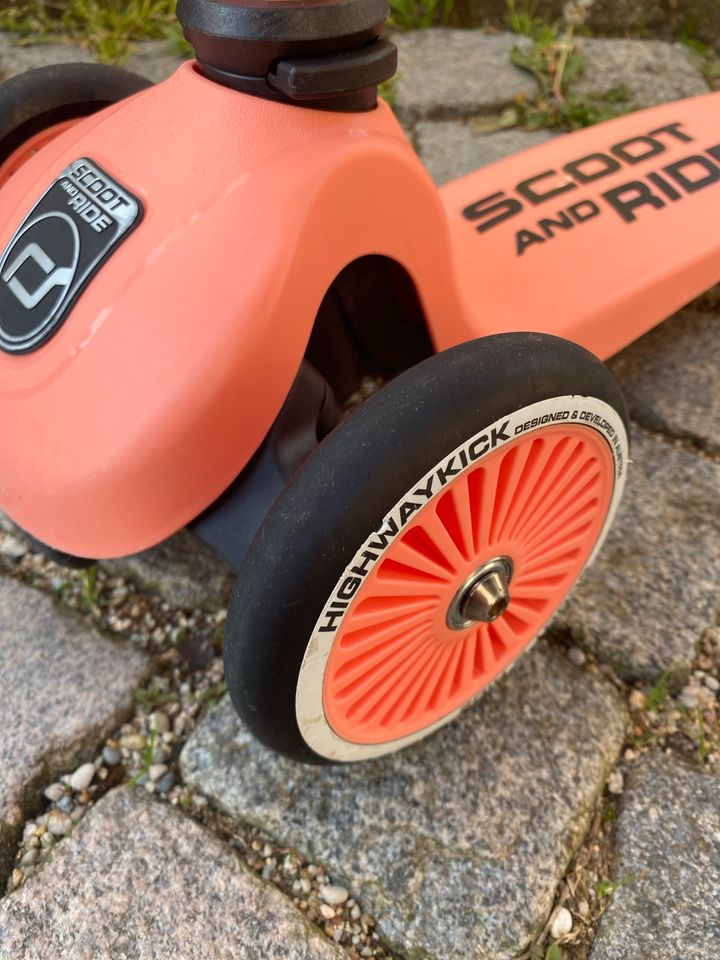 Scoot and Ride - Roller Scooter in Altdorf