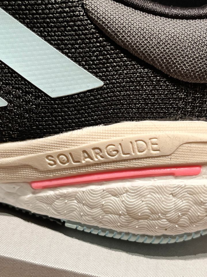 Adidas Damen Laufschuhe Solar Glide 5 in Neumünster