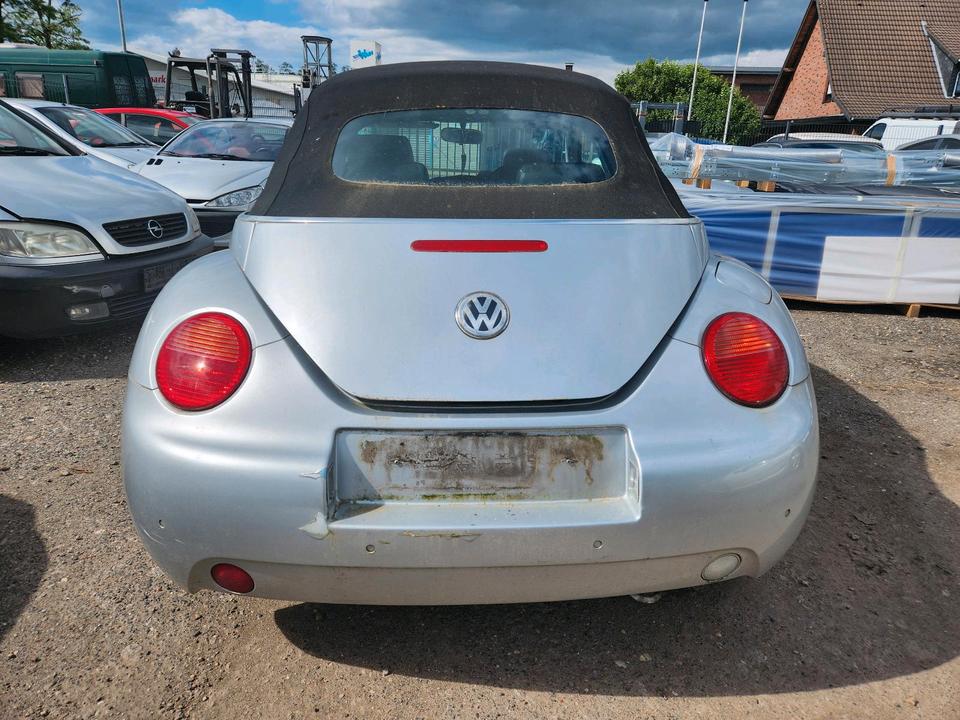 Schlachtfest! VW New Beetle Cabrio 2,0 AZJ EGT 2004 silber LA7W in Eschweiler
