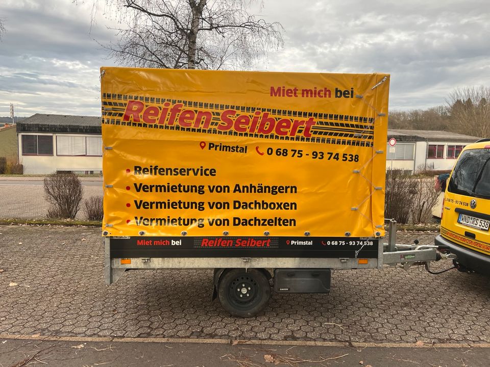 Saris Hochlader Plane Spriegel Anhänger mieten Umzug Möbel in Nonnweiler