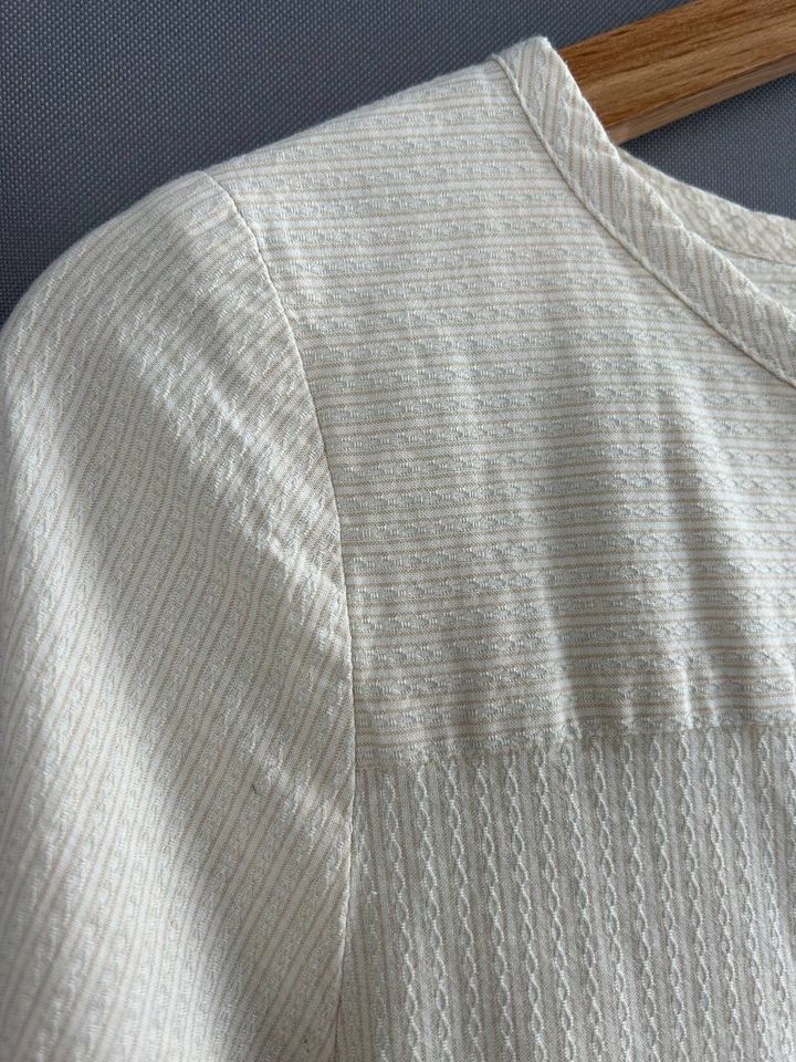 A.P.C. beige textured stripe blouse Bluse mit Streifen APC in Löcknitz