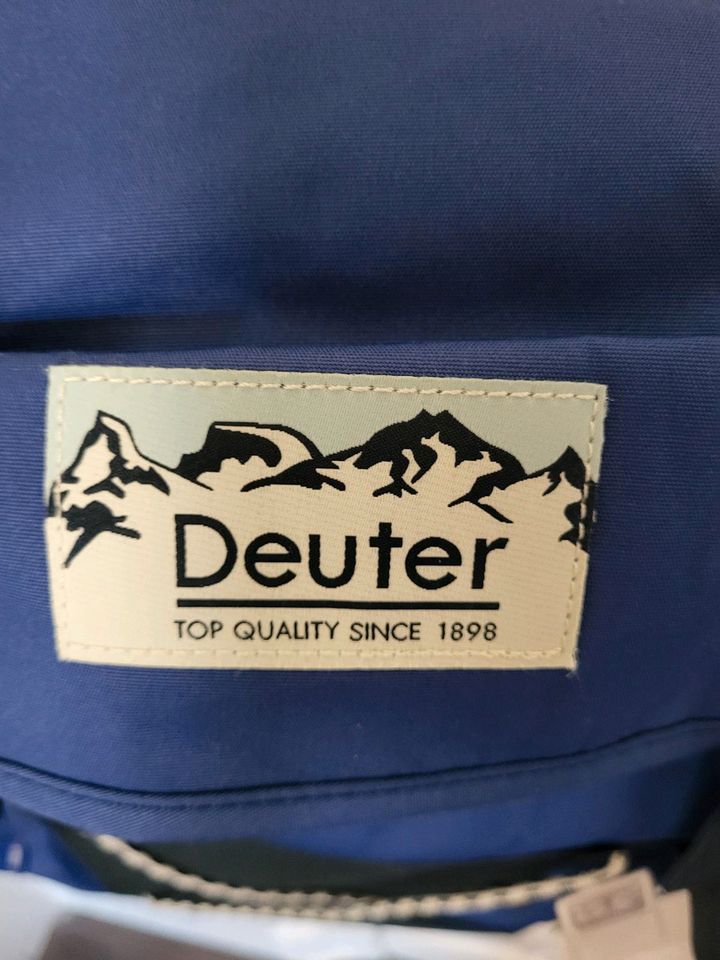 DEUTER Rucksack WENGEN Heritage 28 Liter Neu! NP 120 Euro in Berlin