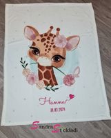 Babydecke "Giraffe" mit Namen bestickt / Geschenk zur Geburt Kr. Passau - Passau Vorschau