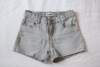 MOLO Shorts Gr 140/146 hellgrau Pankow - Prenzlauer Berg Vorschau