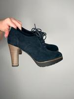 Dunkelblaue Absatzschuhe Größe 37 Niedersachsen - Schiffdorf Vorschau