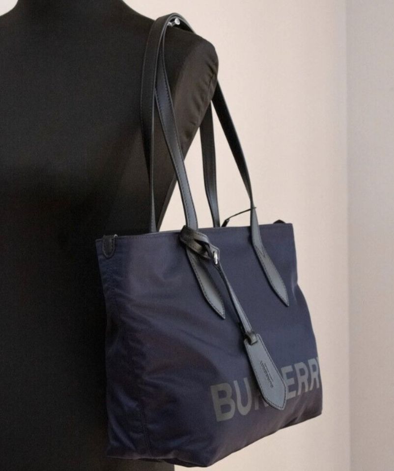 Burberry Tote bag Blau neu original in Karlsruhe