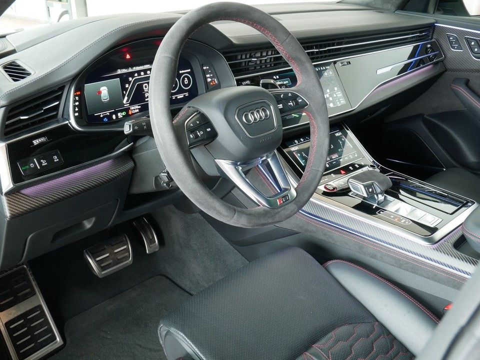 Audi RS Q8 4.0TFSI+Dynamikpaket plus in Cham